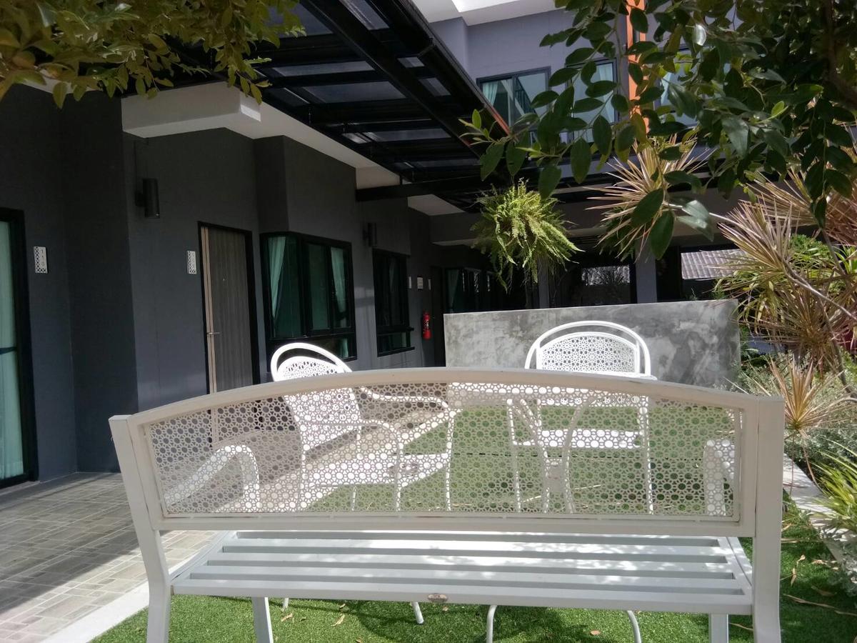 Sor Kor Sor Resort Сатахип Екстериор снимка